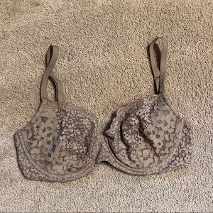 Victoria’s Secret Body unlined Demi bra